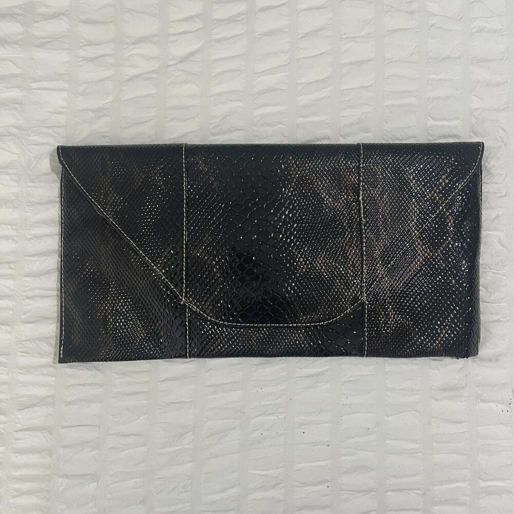 Brown Snakeskin faux leather clutch - EUC